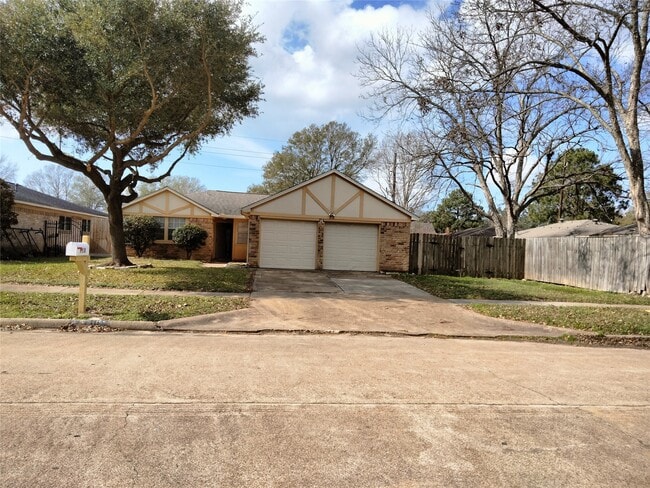 Building Photo - 710 Cascade Creek Dr