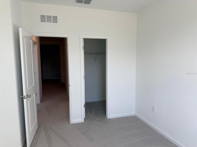 Building Photo - 2665 Bevel Ln