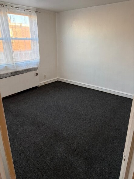 Building Photo - 7137 Castor Ave