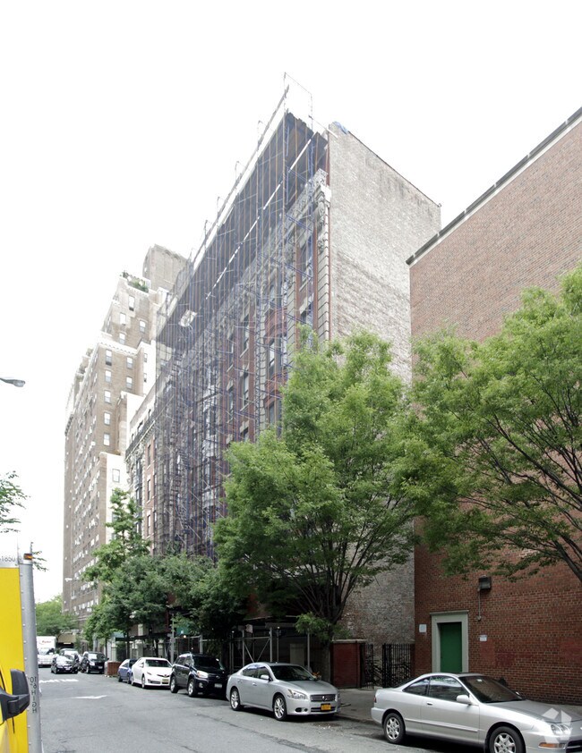 Building Photo - 311  W 95th Street
