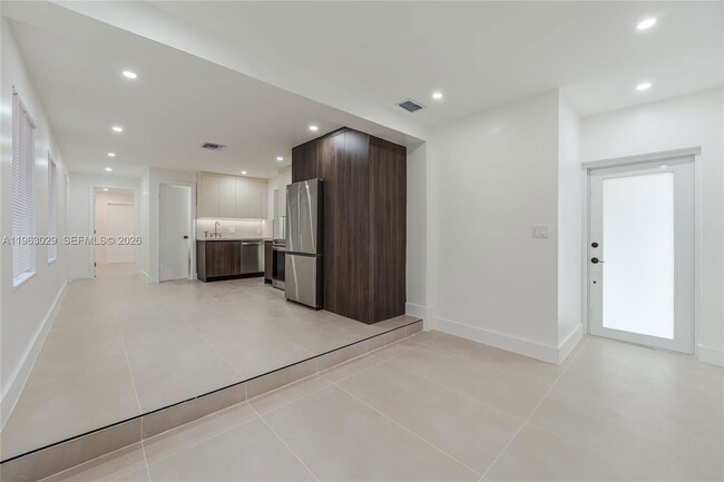 Building Photo - 1065 NW 50th St