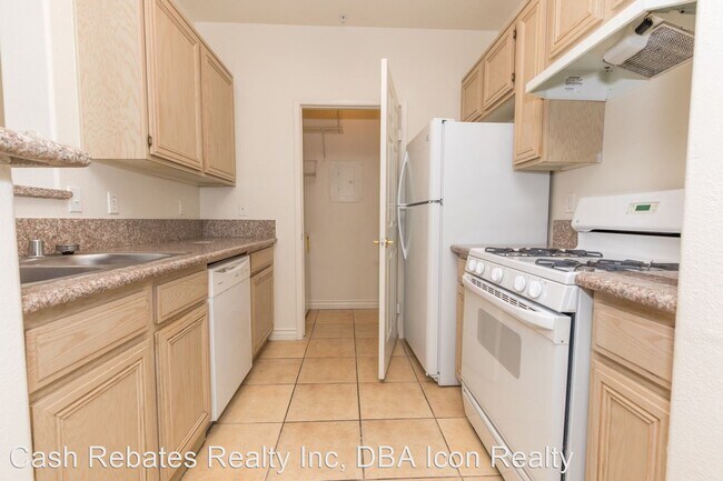 Building Photo - 2 br, 2 bath House - 7185 S Durango Dr #205
