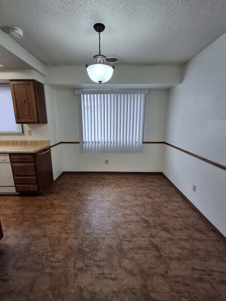 Building Photo - 1308 Galeta Ave