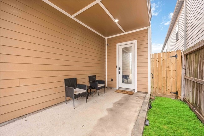 Building Photo - 14108 Bridgeport Rd