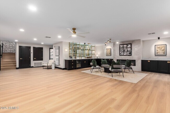 Building Photo - 3759 S Dew Drop Ln