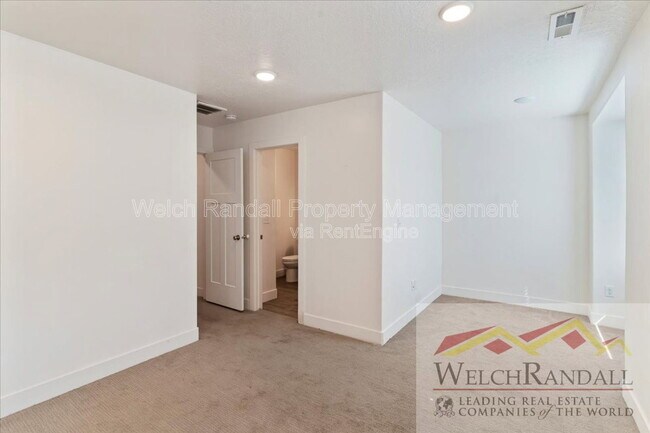 Building Photo - 1173 Shady Brook Ln S