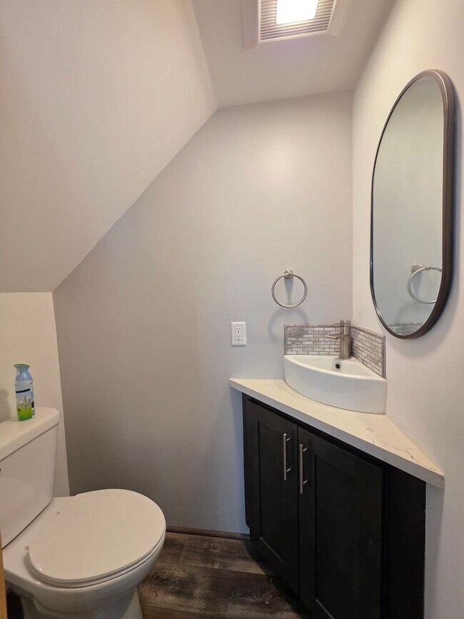 Building Photo - 920 2nd Ave S