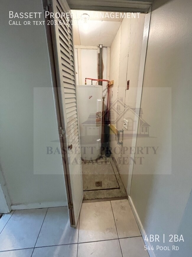 Building Photo - 544 Pool Rd