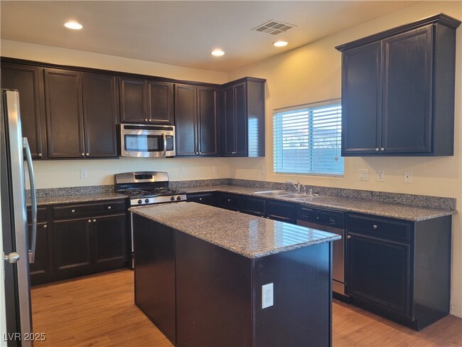 Building Photo - 782 Cambridge Crest Ct