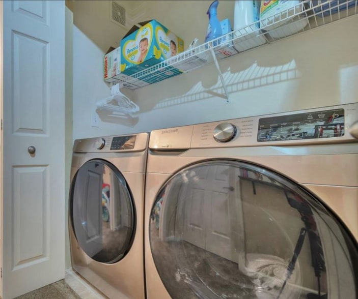 Building Photo - 2875 Blue Sky Cir