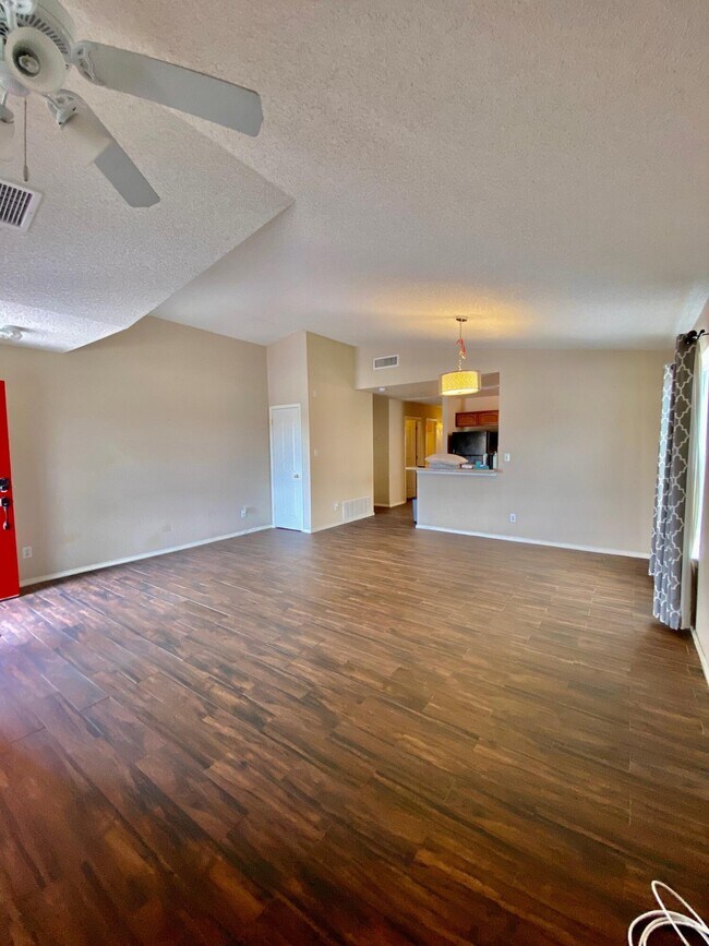 Building Photo - 14214 Lasso Rock Dr