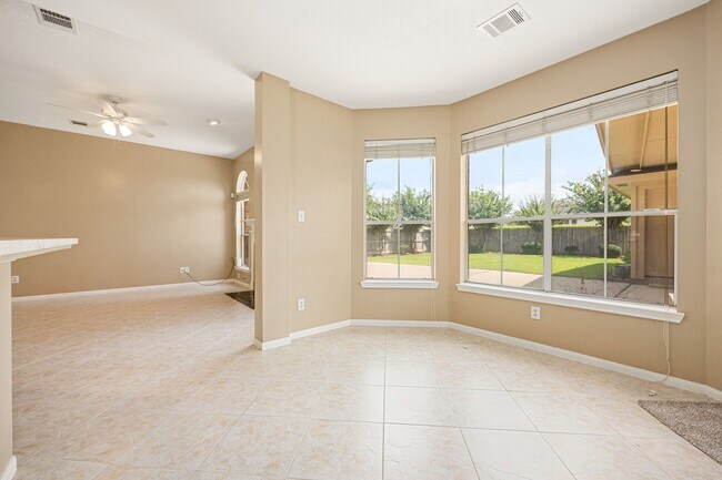 Building Photo - 1919 Valleria Ct