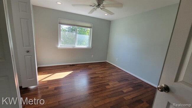 Building Photo - 46400 Briargate Dr