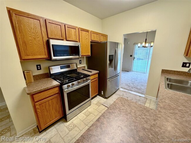 Building Photo - 716 Palmer Dr