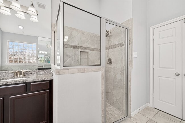 Building Photo - 3854 Fleetwood Falls Ln