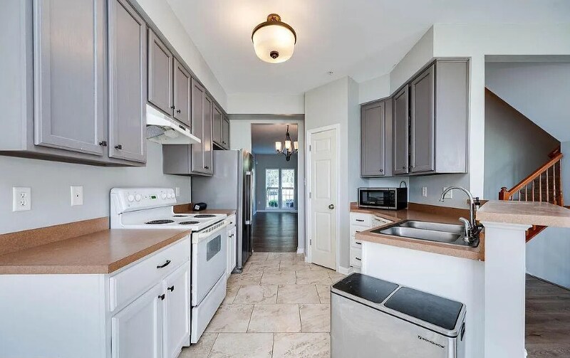 Building Photo - 62 Brookview Ln