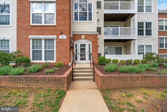 Building Photo - 5911 Millrace Ct