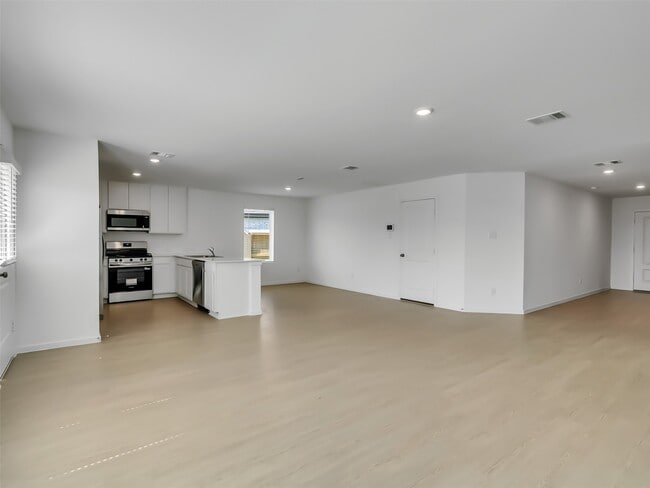 Building Photo - 31404 Pratola Serra Cir
