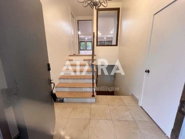 Building Photo - 2141 S 2060 E