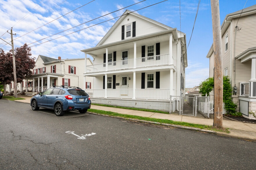 Primary Photo - 629 Wood St