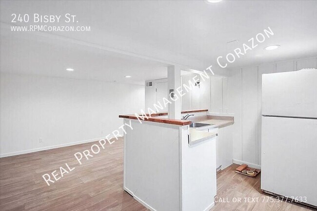 Building Photo - 240 Bisby St