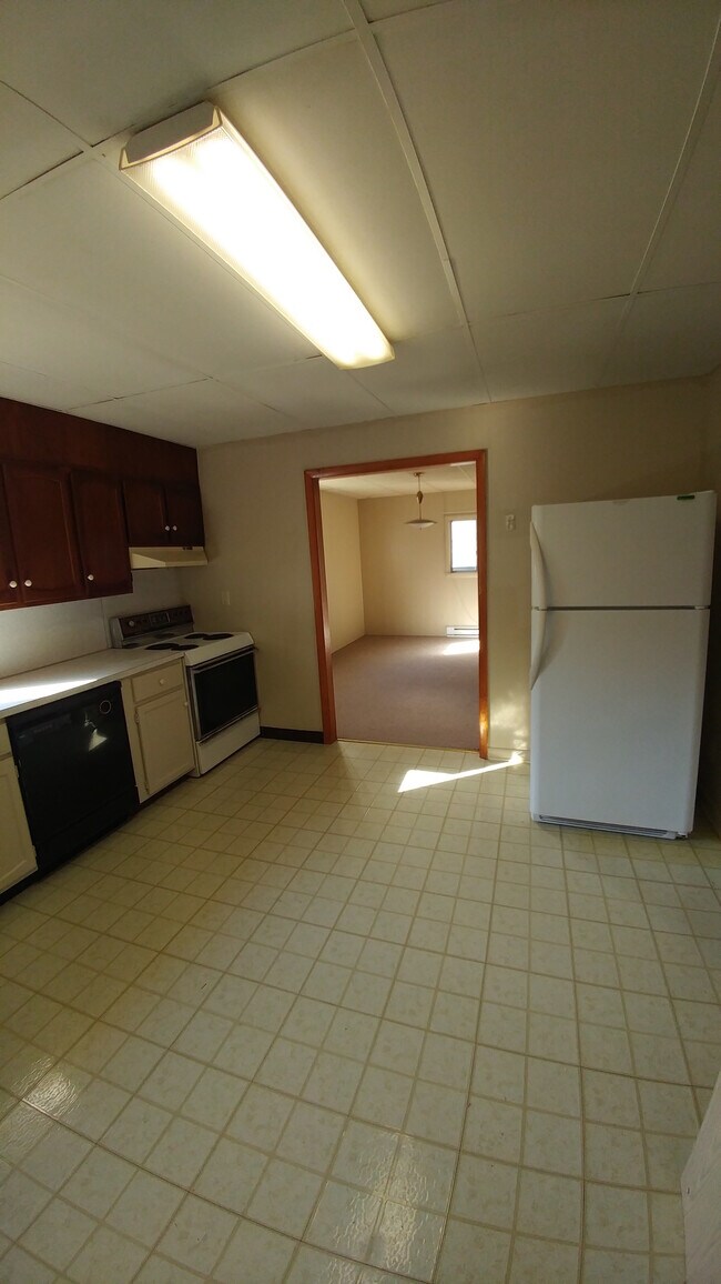 Building Photo - 10 Snow Plow Trl