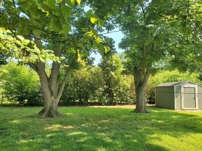 Building Photo - 2514 Belmont Blvd