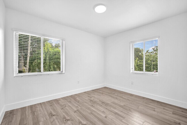 Building Photo - 1801 SW 5th St