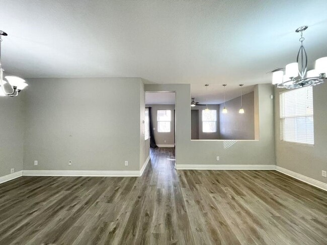 Building Photo - Nice two-story home with 4 bedrooms