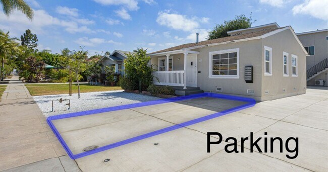 Building Photo - Brand New Upstairs 1 Bed 1 Bath! Vaulted C...