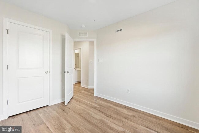 Building Photo - 7430 Fern Gully Way