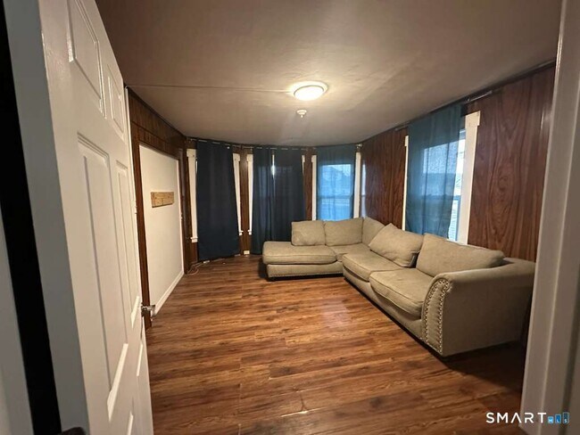 Building Photo - 43 Washington Terrace