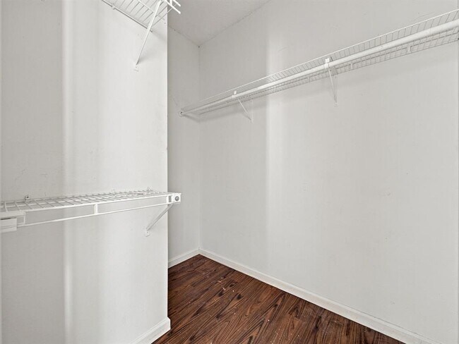 Building Photo - 9507 Kempler Dr