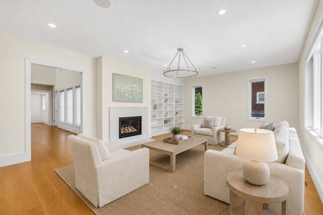 Building Photo - 59 Fresh Pond Ln