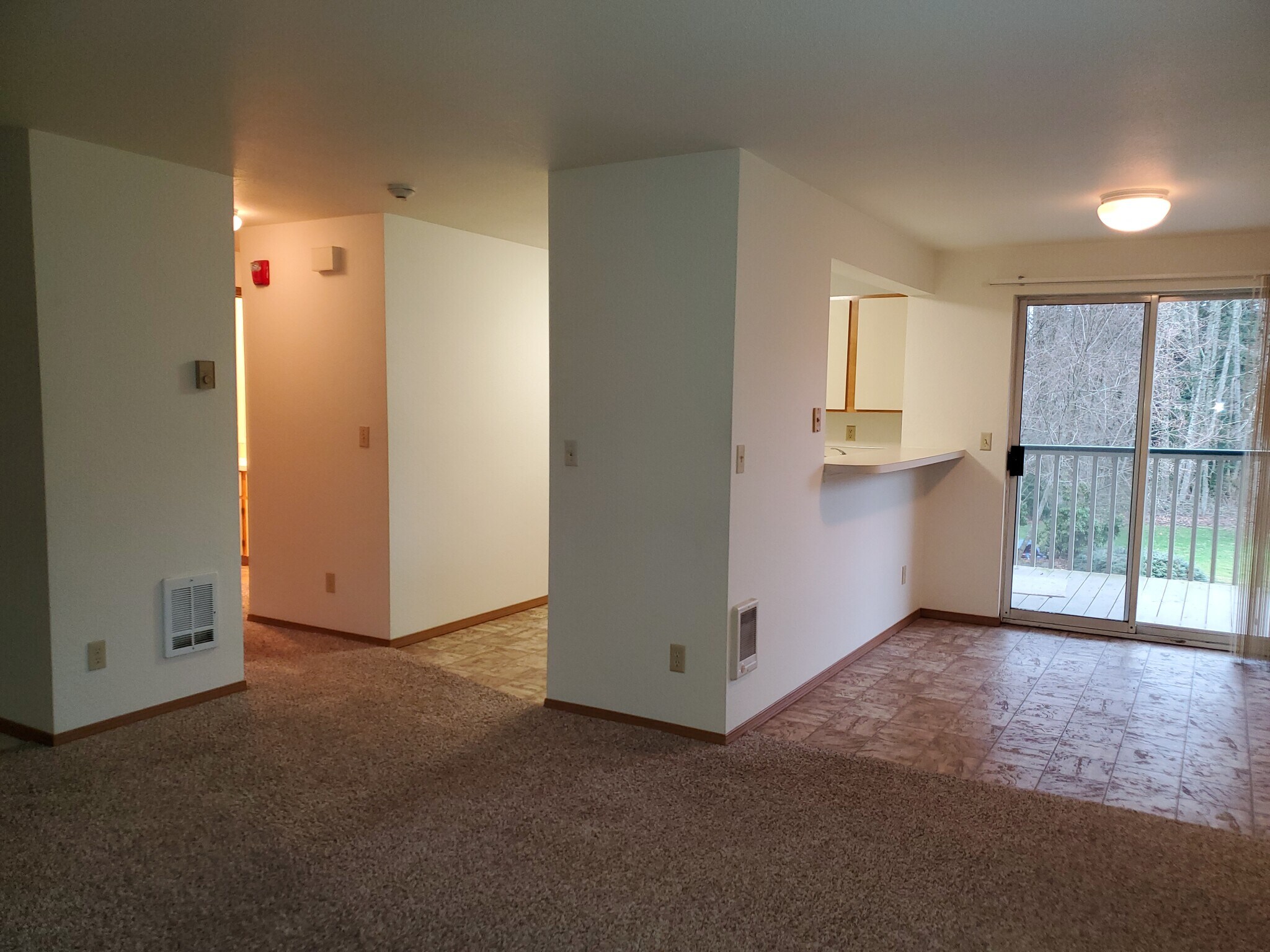 Building Photo - 1104 Creekwood Ct SE