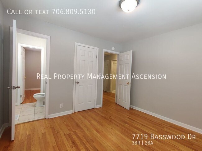 Building Photo - 7719 Basswood Dr