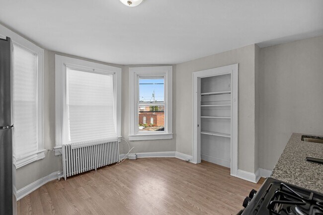 Building Photo - 3410 Belair Rd