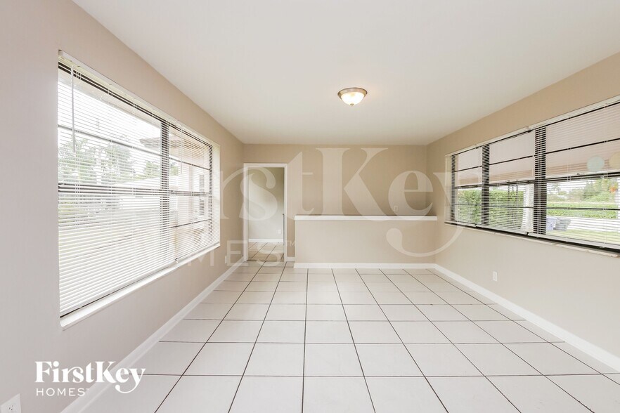 Building Photo - 2830 Johnson St