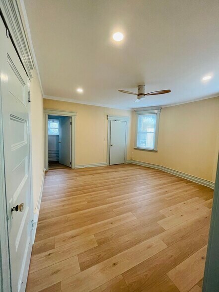 Building Photo - 107 Glen Ridge Ave