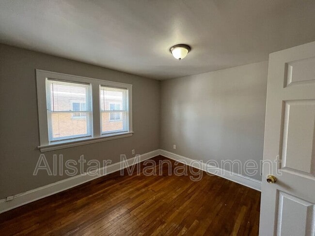 Building Photo - 7508 Theota Ave