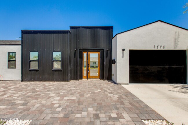Building Photo - 4246 E Mulberry Dr