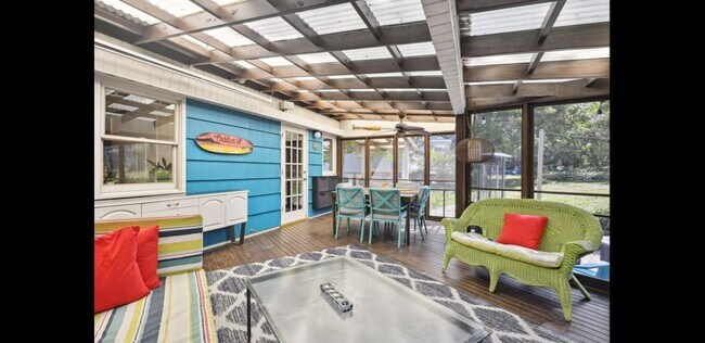 Entertain w/ friends & family w/ dinners, movie nights and BBQs - 2740 Alabama Ave S