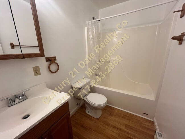 Building Photo - 225-227 Bowers Bridge Rd