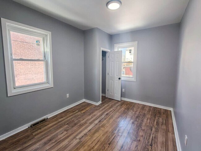 Building Photo - 91 Spring St