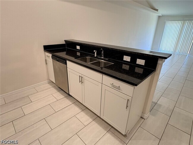 Building Photo - 828 Gleason Pkwy