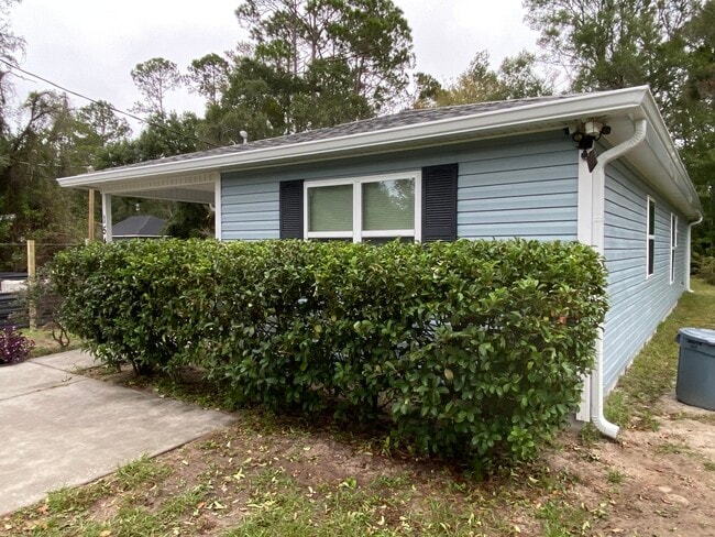 Building Photo - 154 Hurst St