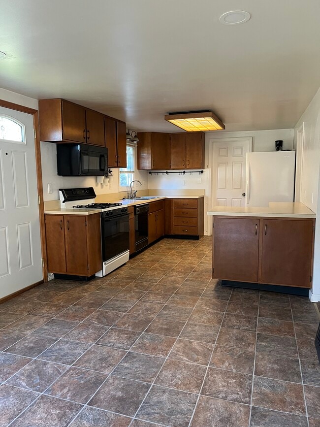 Building Photo - 1035 IN-25