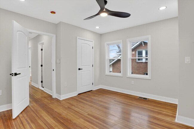 Building Photo - 4013 4th St