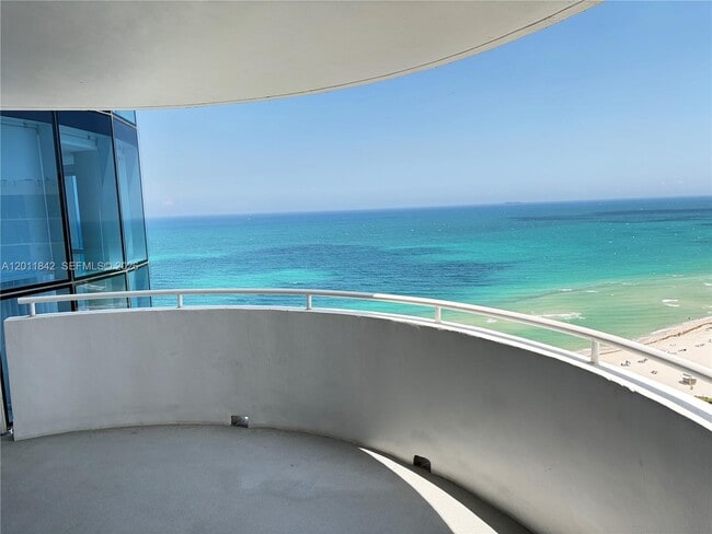 Building Photo - 6301 Collins Ave