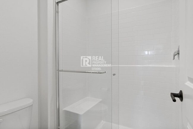 Building Photo - 3657 Bearberry Ave